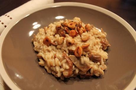 Risotto ai funghi con taleggio e nocciole