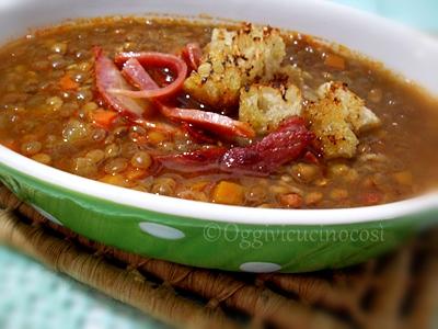 Zuppa di Lenticchie con Pancetta e Speck croccante