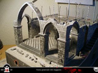 Costruzione 136: La facciata - rinfianco delle arcate e innalzamento muri