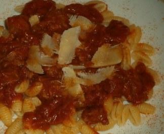 GNOCCHETTI SARDI CON SALSICCIA E FUNGHI PORCINI SECCHI