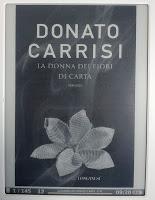 La donna dei fiori di carta