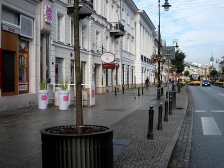 I paesi dell'est al confronto di Roma sono la Svizzera, lo sappiamo. Ma comunque guardate ancora una volta Varsavia...