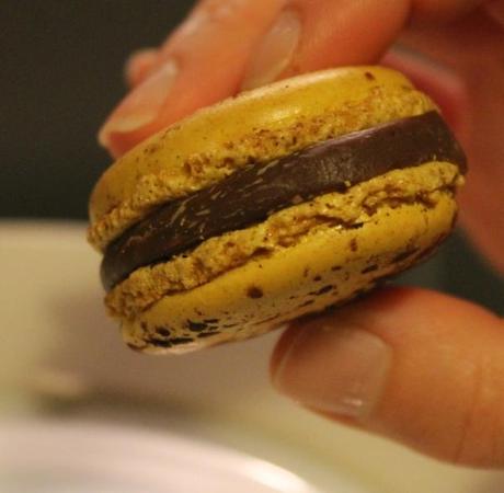 Pierre Hermé. Piccola degustazione tra Jardin Ephémère e Incontournables macarons de Noel.