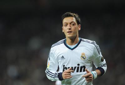 Ozil nel mirino del Manchester United, Ferguson pronto a far follie per lui