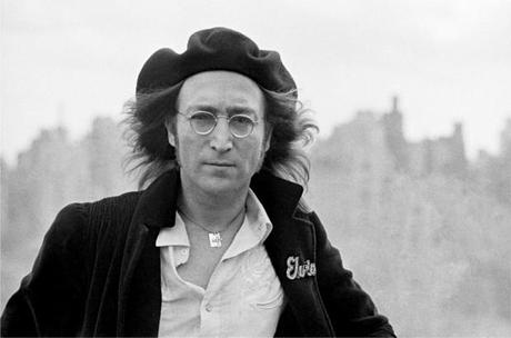 una immagine di John Lennon Fotografia di Brian Hamill 620x410 su Once Upon a Time John Lennon: la Leggenda di un Uomo e di un Sognatore