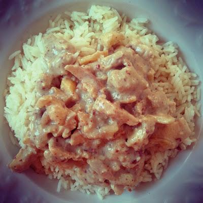 RISO BASMATI CON POLLO, MELE E CURRY