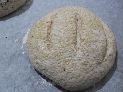 Pane semi-integrale con sesamo e semi di papavero