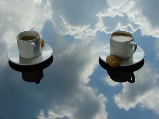 Racconto Hot della domenica: CAFFE' SCORRETTO, di Federica Gnomo Twins