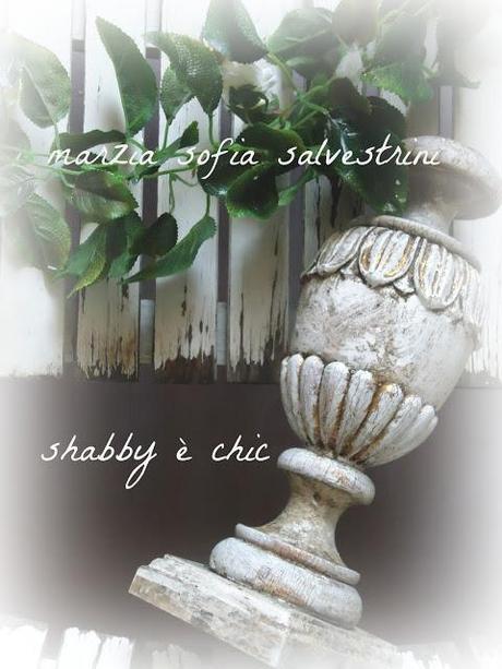 Between Shabby and Chic... trough The Gustavian Style...