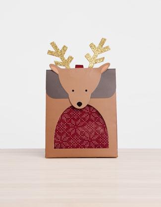 Santa is coming to town! Low-cost Christmas hunting in Milan: Duomo-Via Torino tour Santa is coming to town! Low-cost Christmas hunting in Milan: Duomo-Via Torino tour