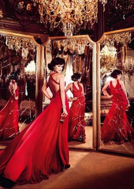 Rimedi contro la superstizione: Penelope Cruz e il calendario Campari 2013