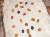 torta meringhe abbellita albero natale canditi mandorle