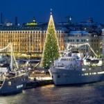 Stoccolma, l’albero di Natale più alto del mondo (36 metri)