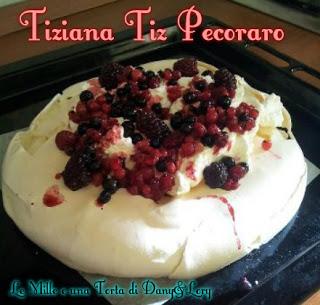 PAVLOVA DI NATALE AI FRUTTI ROSSI