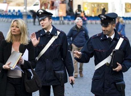 Flavia Vento presenta il suo movimento a Roma: arrivano i carabinieri (le foto)