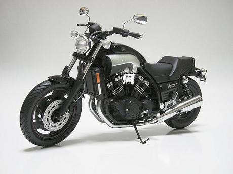 Yamaha V-Max 1200 by Max Moto Modeling