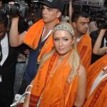 Paris Hilton in visita in India01