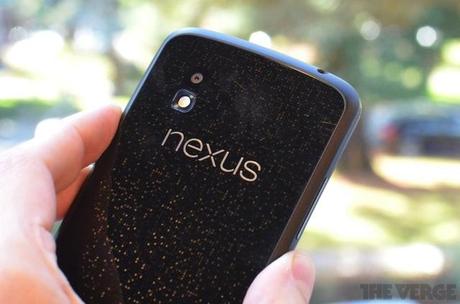 Google Nexus 4 non sarà commercializzato in Italia da LG