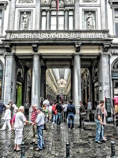 Bruxelles: la Grand Place, i Maestri Fiamminghi, i fumetti e l'Europa