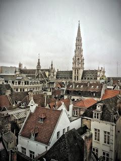 Bruxelles: la Grand Place, i Maestri Fiamminghi, i fumetti e l'Europa