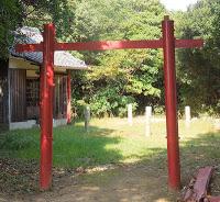 oltre il Torii inizia la Via degli Dei