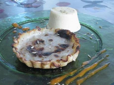 Quiche di pere e gorgonzola con bavarese di finocchi