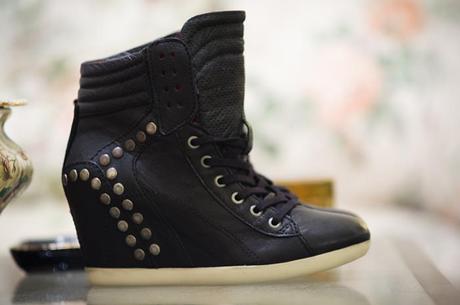 [NEW IN] Wedges studded sneakers