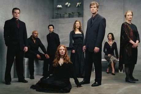 una immagine di Six Feet Under Serie TV 2001 2005 620x414 su Six Feet Under: Visioni Anticonvenzionali sulla Morte