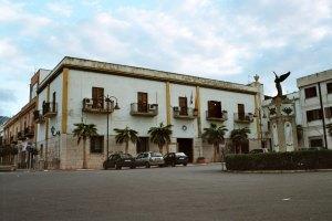 al-comune-di-terrasini-scontro-sul-bilancio-L-1