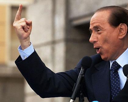 Berlusconi si ricandida. O forse no; o forse sì; o forse no; o forse sì; o forse…