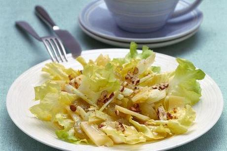 Insalata con uva e noci