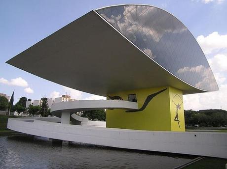 Museu_Oscar_Niemeyer_7_Curitiba_Brasil