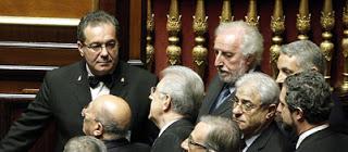 Il governo balla al Senato, la maggioranza si è dissolta