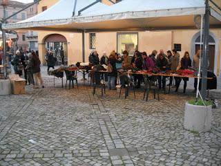 La FESTA del BARATTO di Natale in piazza a Castel San Pietro Terme