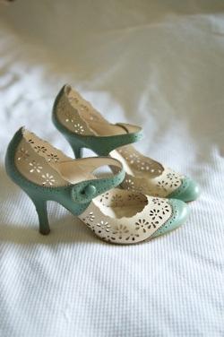 Whish List dal sapore vintage 97953360616617545_2bAhYWKf_c