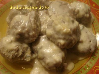 Gnocchi di taragna con caserone e altri formaggi