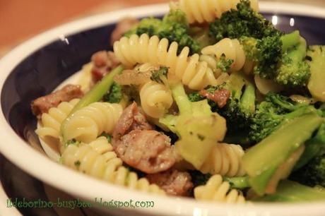 Semplicemente Cena - Fusilli con Salsiccia e Broccoli
