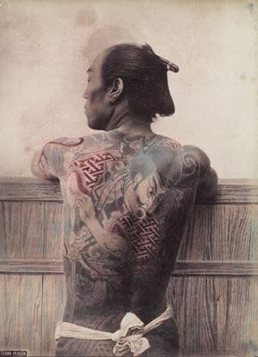 Tattoo e Body Art dall'archivio fotografico de Amsterdam Tattoo Museum