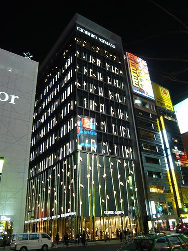 RE GIORGIO SI METTE IN MOSTRA!