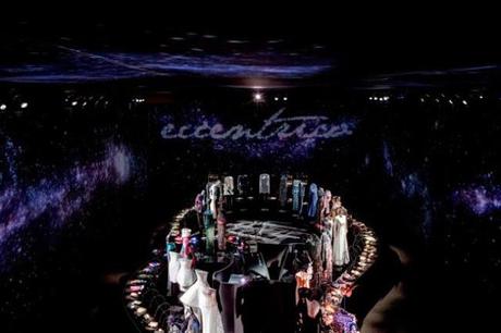 RE GIORGIO SI METTE IN MOSTRA!