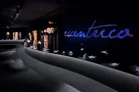 RE GIORGIO SI METTE IN MOSTRA!