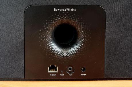B&W; A5, un diffusore AirPlay di Gran Class da pompare con un iPhone