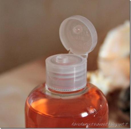 thebodyshop vineyard peach shower gel detail