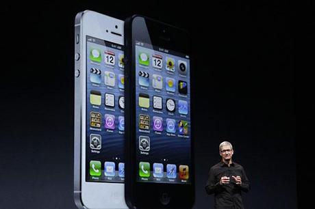 USA AT&T; vendite da capogiro con iPhone 5