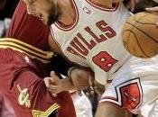Belinelli ancora protagonista Chicago batte York