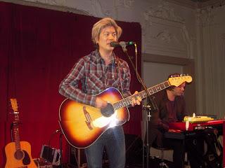 James Iha, live a Londra, 4 dicembre 2012