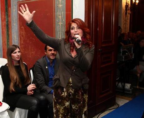 MONICA SARNELLI A VILLA DOMI PER SOGNI SOTTO L'ALBERO 2012 PER UNICEF