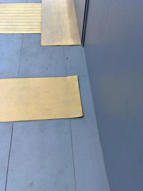 Quanti mesi sono passati dall'inaugurazione? Ecco, la stazione Conca d'Oro della Metro B1 è ridotta da buttare