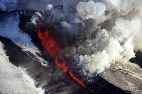 FENOMENI GEOLOGICI ATTIVI DAL CONTINENTE AMERICANO ALLA KAMCHATKA