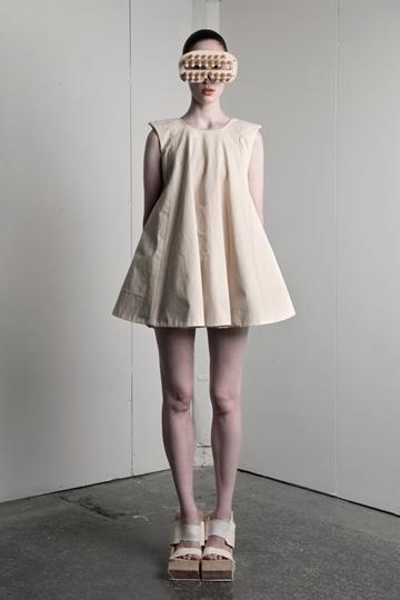 James Hock. Dalla scena fringe di Londra le soluzioni ss 2013 del designer malese